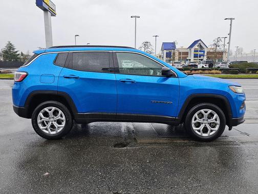Hydro Blue Pearlcoat 2024 Jeep Compass Latitude