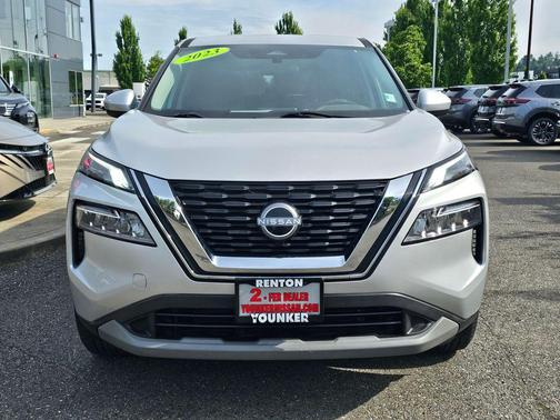 Brilliant Silver Metallic 2023 Nissan Rogue SV