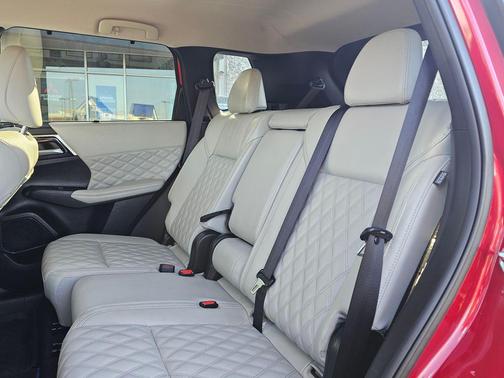Red Diamond 2024 Mitsubishi Outlander PHEV SEL