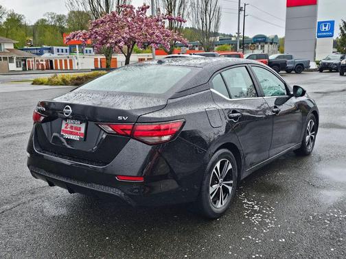 Super Black 2022 Nissan Sentra SV