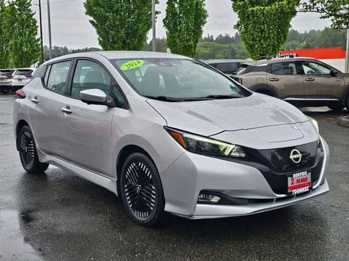 Brilliant Silver Metallic 2024 Nissan Leaf SV PLUS
