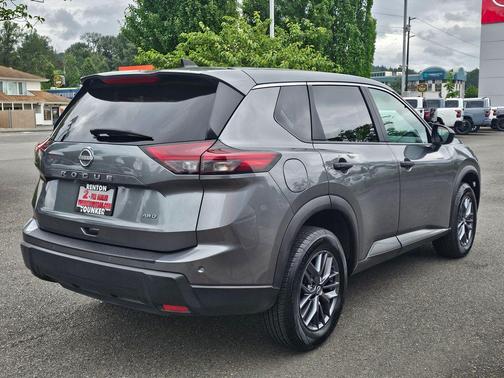 Gun Metallic 2024 Nissan Rogue S