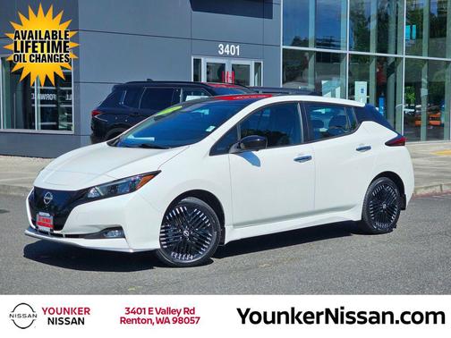 Super Black/Pearl White 2024 Nissan Leaf SV PLUS