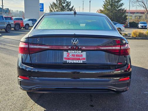 Deep Black Pearl 2025 Volkswagen Jetta 1.5T S