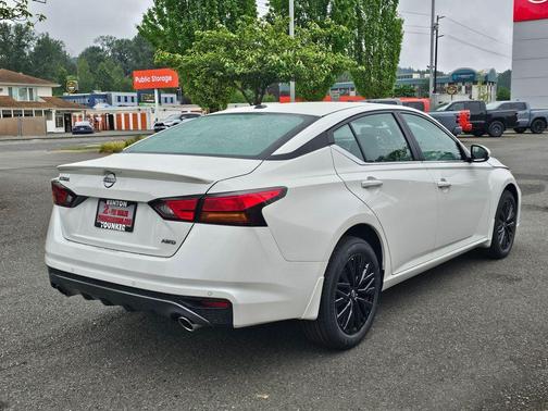 Pearl White Tricoat 2026 Nissan Altima 2.5 SV