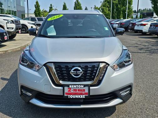 Brilliant Silver Metallic 2020 Nissan Kicks SR