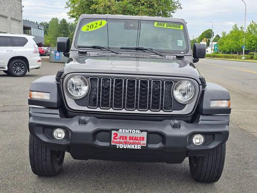 Granite Crystal Metallic Clearcoat 2024 Jeep Wrangler Sport S