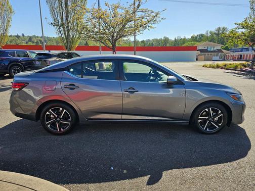Gun Metallic 2024 Nissan Sentra SV