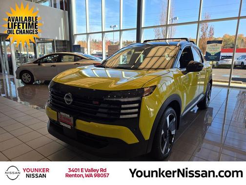 Yuzu Yellow Metallic/Super Black 2026 Nissan Kicks SR