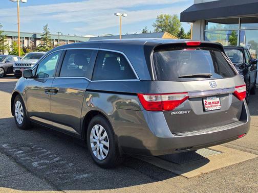 Black 2011 Honda Odyssey LX