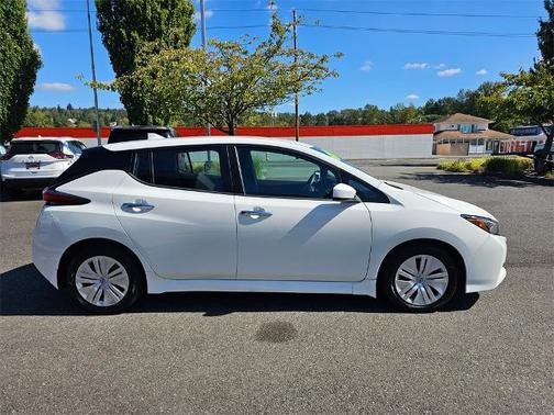 2024 Nissan Leaf S