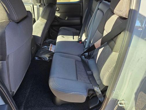 Boulder Gray Pearl 2026 Nissan Frontier SV