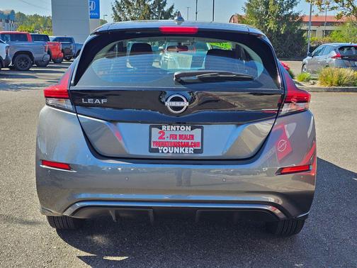 Gun Metallic 2024 Nissan Leaf S