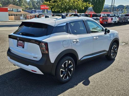 Fresh Powder 2026 Nissan Kicks SV