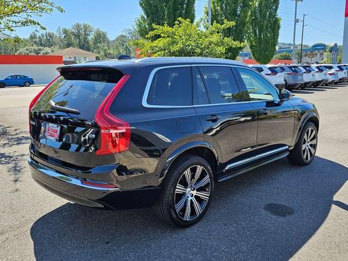 2025 Volvo XC90 Plug-In Hybrid T8 Ultra 6-Seater