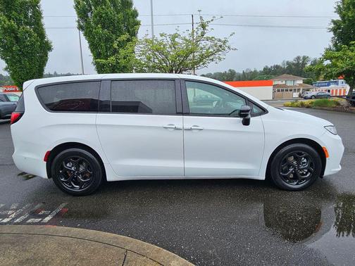 Bright White Clearcoat 2024 Chrysler Pacifica Hybrid S Appearance Pkg