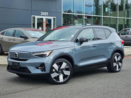Silver Dawn Metallic 2023 Volvo XC40 Recharge Pure Electric Twin Ultimate