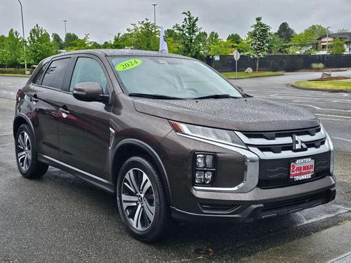 Oak Brown Metallic 2024 Mitsubishi Outlander Sport SE