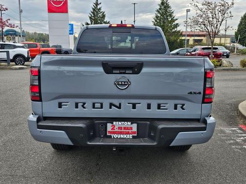 Boulder Gray Pearl 2026 Nissan Frontier SV