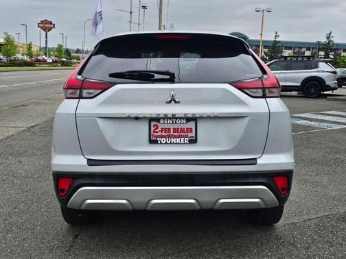 White Diamond 2025 Mitsubishi Eclipse Cross SE