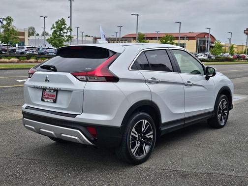 White Diamond 2025 Mitsubishi Eclipse Cross SE