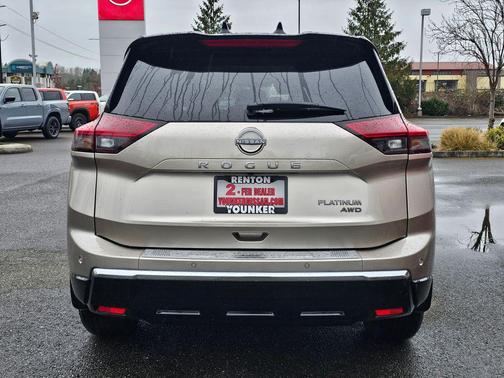 Champagne Silver Metallic/Super Black 2026 Nissan Rogue Platinum