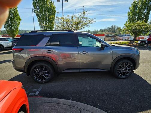 Gun Metallic 2026 Nissan Pathfinder SL
