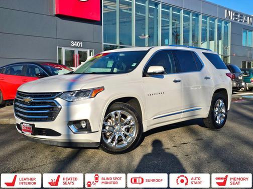 Iridescent Pearl Tricoat 2019 Chevrolet Traverse High Country