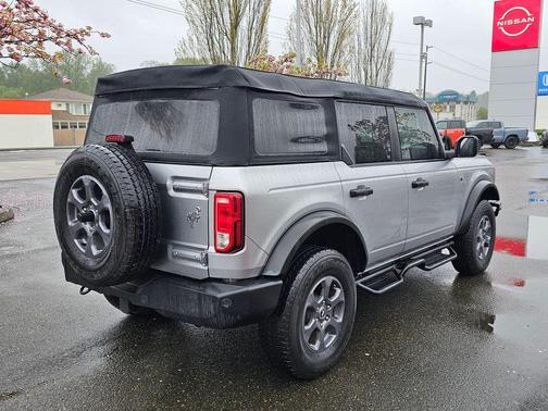 ICONIC SILVER METALLIC 2024 Ford Bronco Big Bend