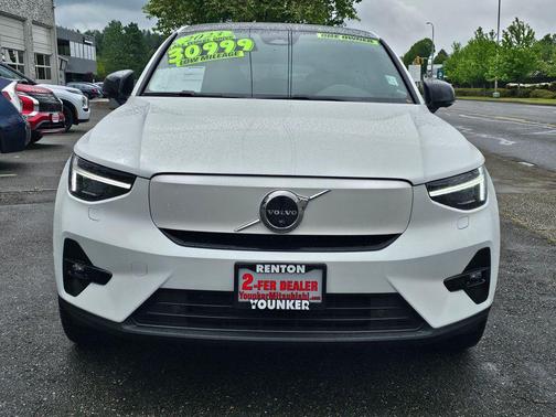Crystal White Metallic 2023 Volvo C40 Recharge Pure Electric Twin Ultimate