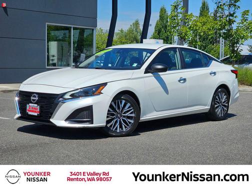 Pearl White Tricoat 2024 Nissan Altima 2.5 SV
