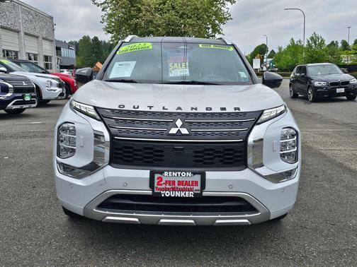 White Diamond/Black Roof 2023 Mitsubishi Outlander PHEV SEL