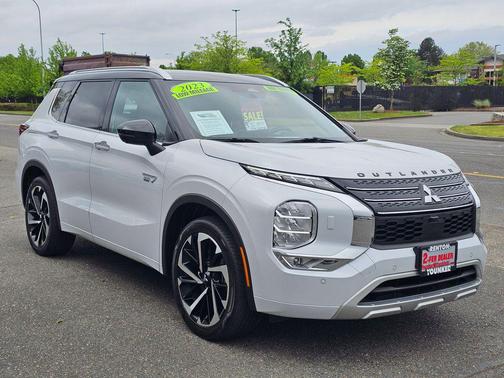 White Diamond/Black Roof 2023 Mitsubishi Outlander PHEV SEL