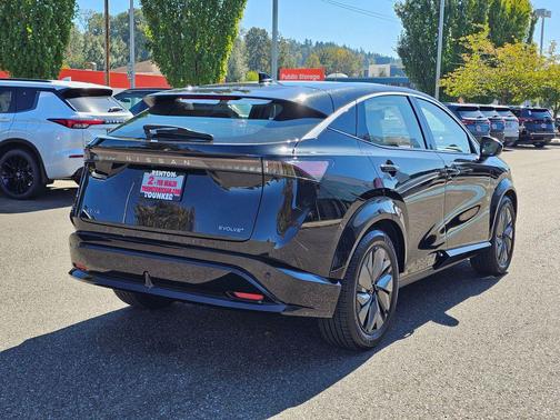 Black Diamond Pearl 2023 Nissan ARIYA EVOLVE+