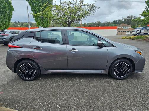Gun Metallic 2025 Nissan Leaf SV PLUS