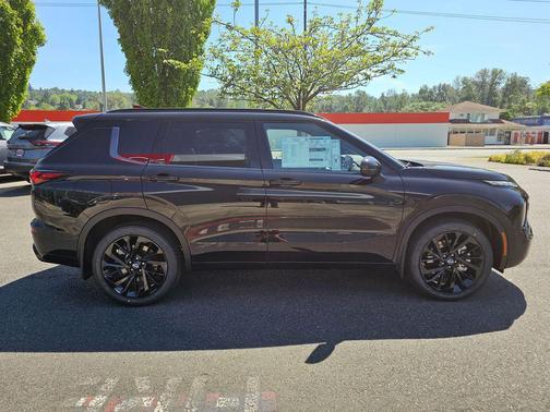 Cosmic Black 2026 Nissan Rogue Platinum