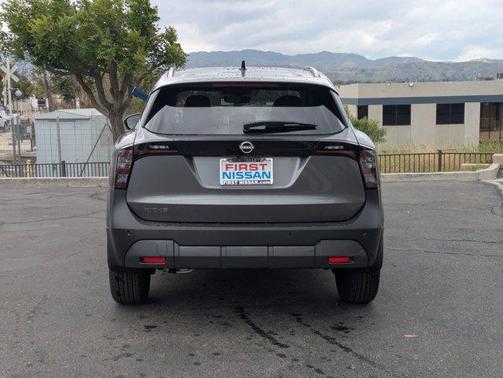 Gun Metallic 2026 Nissan Kicks SV