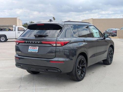 Moonrock Gray 2026 Nissan Rogue PLAT