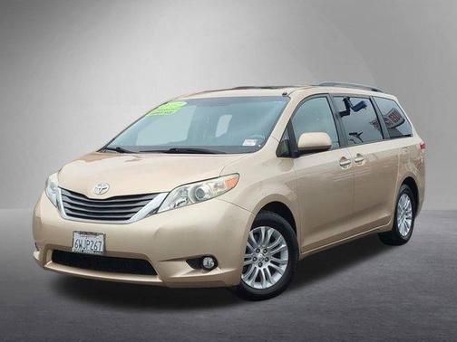 Gold 2012 Toyota Sienna XLE