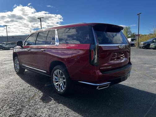 2023 Cadillac Escalade ESV Premium Luxury Platinum