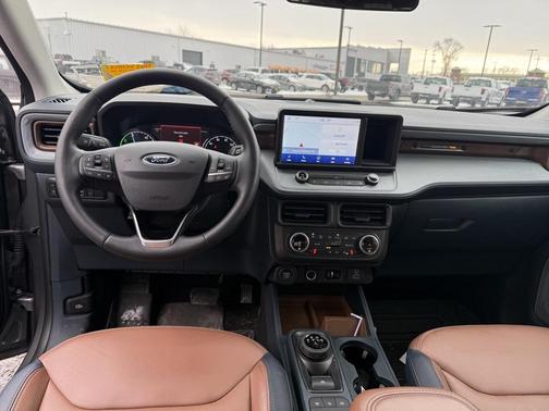 2023 Ford Maverick Lariat