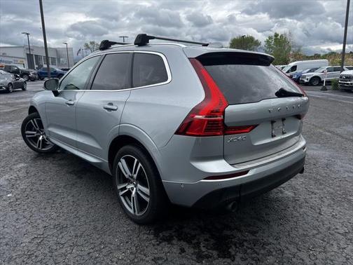 2018 Volvo XC60 T5 Momentum