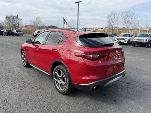 2022 Alfa Romeo Stelvio Ti