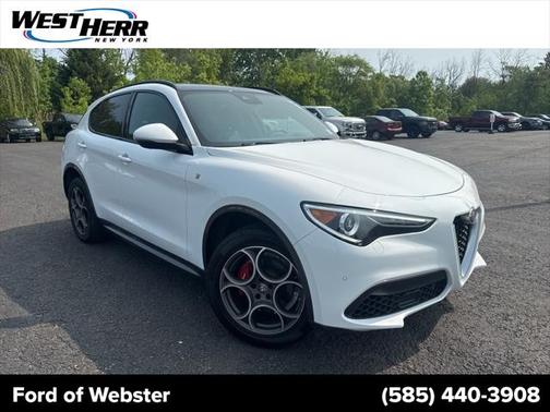 2022 Alfa Romeo Stelvio Ti