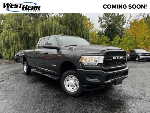 2022 RAM 2500 Tradesman Crew Cab 4x4 8' Box