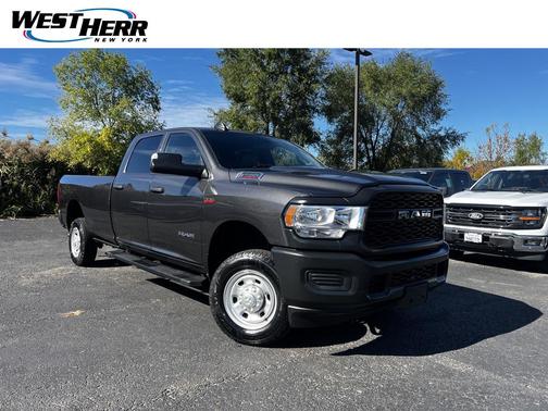 2022 RAM 2500 Tradesman Crew Cab 4x4 8' Box
