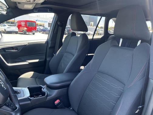 2022 Toyota RAV4 Prime SE