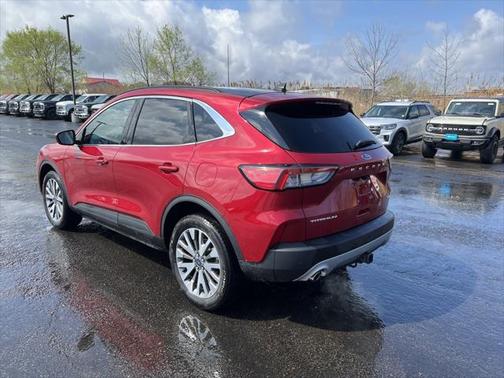 2022 Ford Escape Titanium