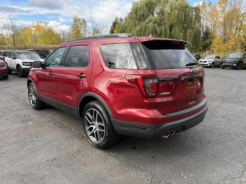 2018 Ford Explorer Sport