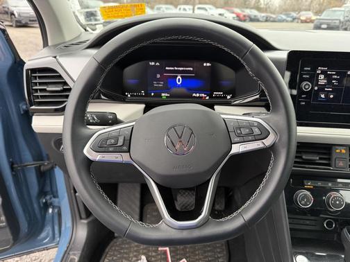 2025 Volkswagen Taos 1.5T S